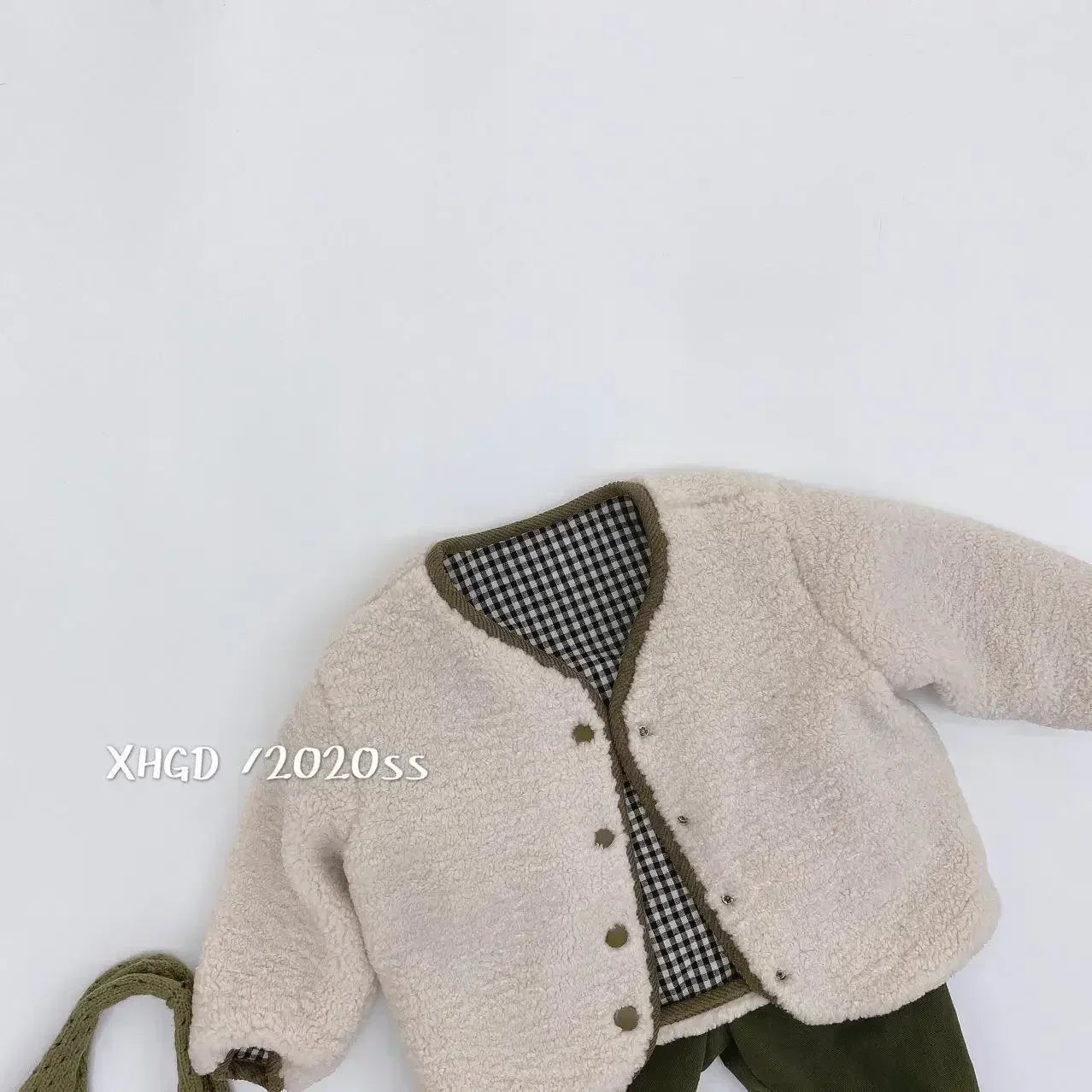 DGUKYM Autumn and Winter New Warm Jacket Children Two Sides Wear Plaid Plush Jacket Kids Jackets Winter Clothes for Girls